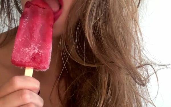 Some content from OnlyFans. Sucking an ice cream, masturbation and squirting! - Luci's Secret on myfanstube.com