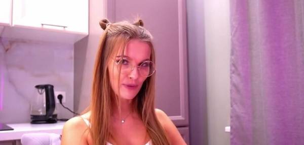 Blowjob with glasses and no glasses pussy fuck on myfanstube.com