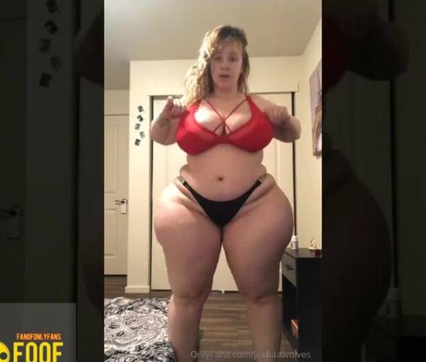 Fat thick show on myfanstube.com