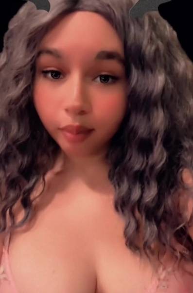 My boobs are to big for TikTok on myfanstube.com