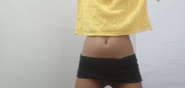 Indian tiktok girl showing boobs and pussy - India on myfanstube.com